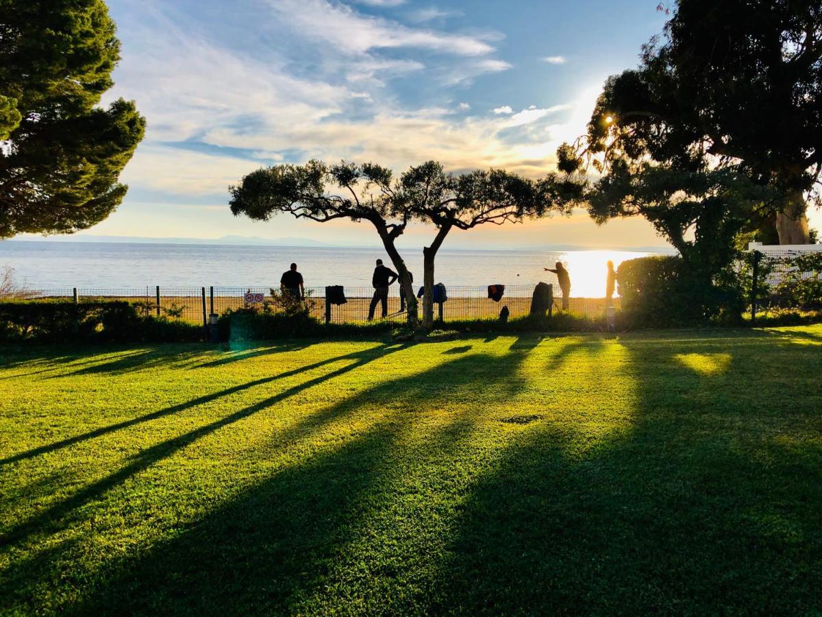 Almadrava Beach Roses Bagian luar foto